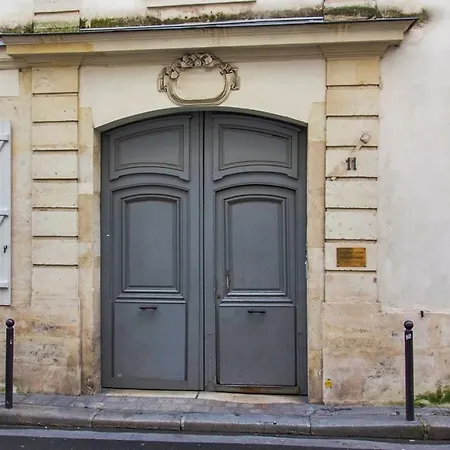 Rue Git-le-coeur Paris